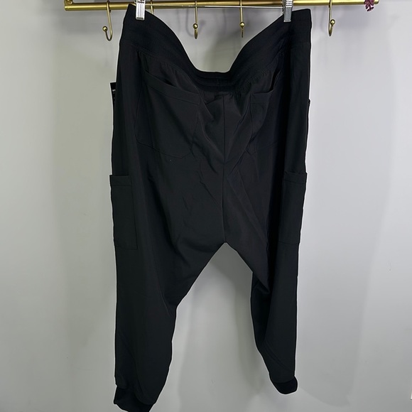 Dickies Medical Women’s Black Jogger Pants  (Petite 2X) - Picture 2 of 7